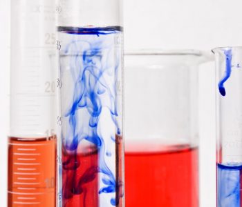 Fakta Tentang Bahan Kimia Laboratorium